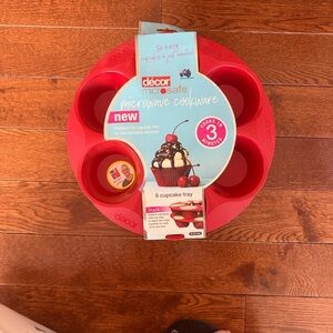 Microwave cupcake baking tray